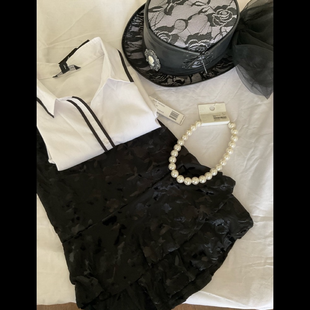 Forever 21 Black skirt with ruffles-